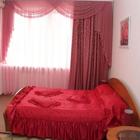 Kristina Hotel Zaporizhia Exterior photo
