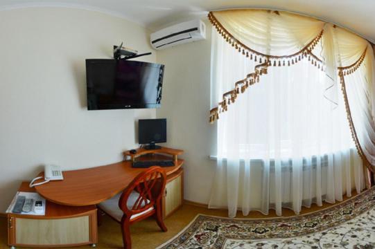 Kristina Hotel Zaporizhia Exterior photo