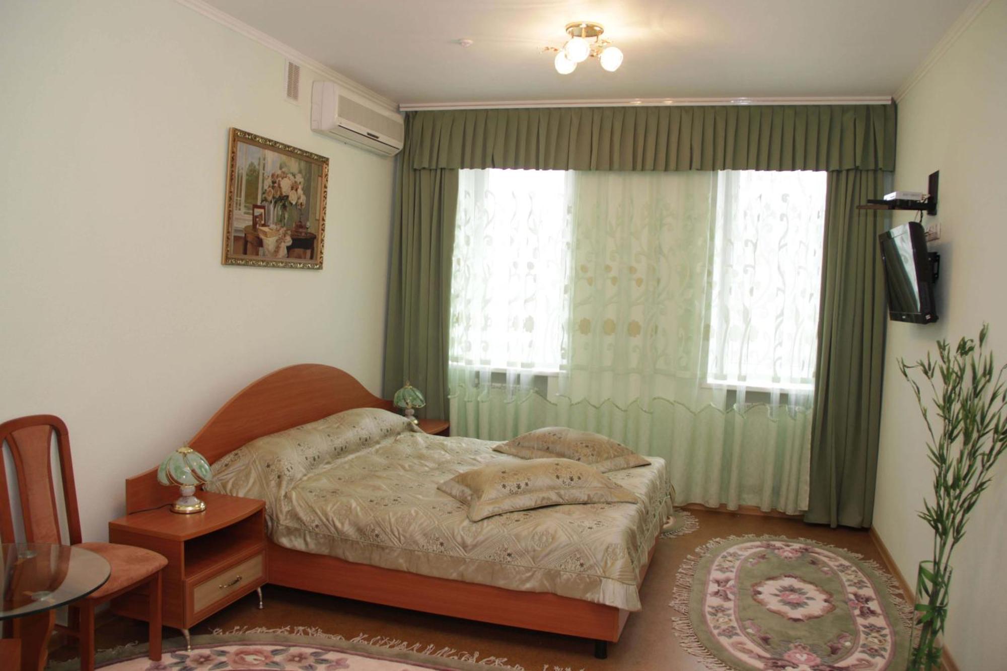 Kristina Hotel Zaporizhia Exterior photo